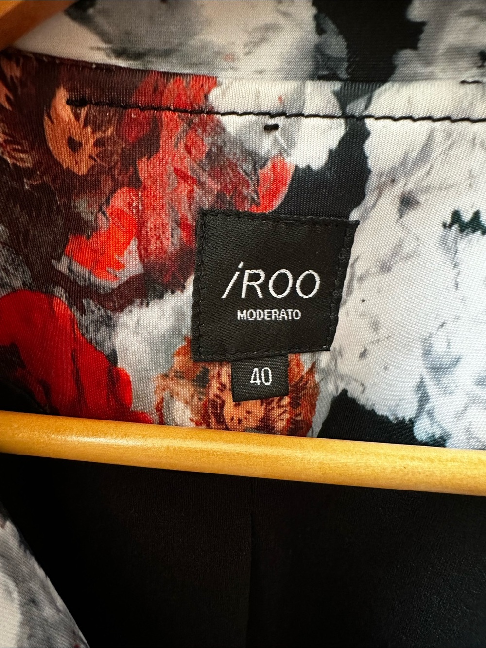 iROO Moderato Red and Black Floral Leather Moto Jacket - Picture 7 of 10